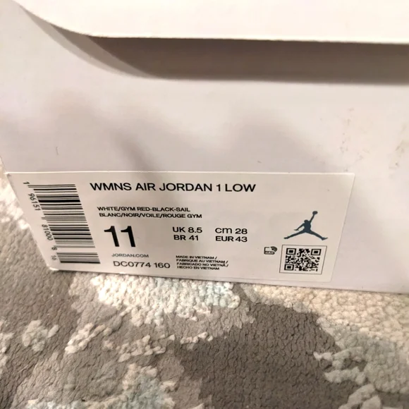 Women's/ Men's Air Jordan 1 Low Reverse Black toe - Picture 6 of 7